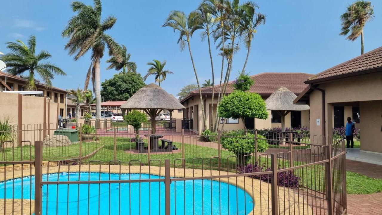 Gecko Inn Richards Bay Exterior foto