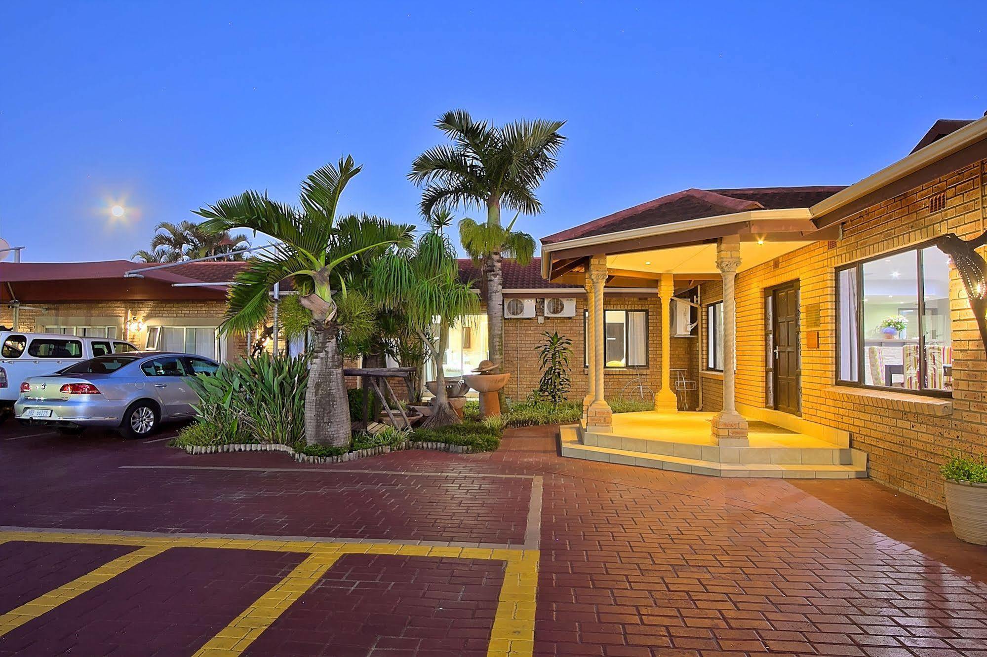 Gecko Inn Richards Bay Exterior foto